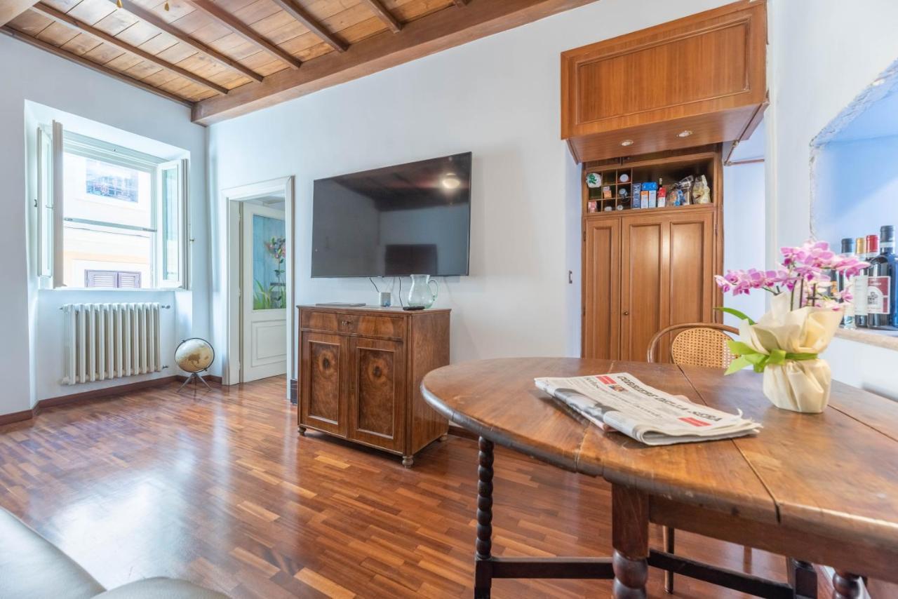 Apartment Bijoux Mario De Fiori Stayinrome Rom